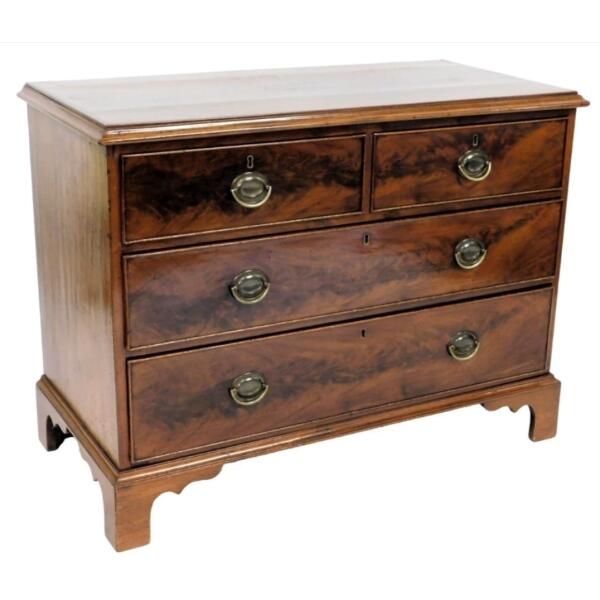 WhatsApp Image 2026-03-11 at 2.56.57 PM (10) Early 19th Century Georgian Mahogany Chest of Drawers